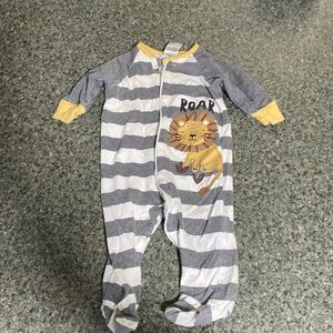 4 night long sleeve onesies